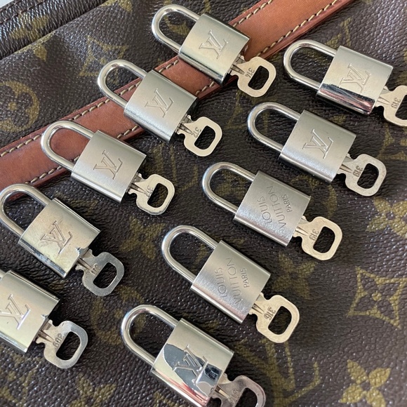 Authentic Louis Vuitton Silver Padlock Lock & Key - Picture 7 of 15